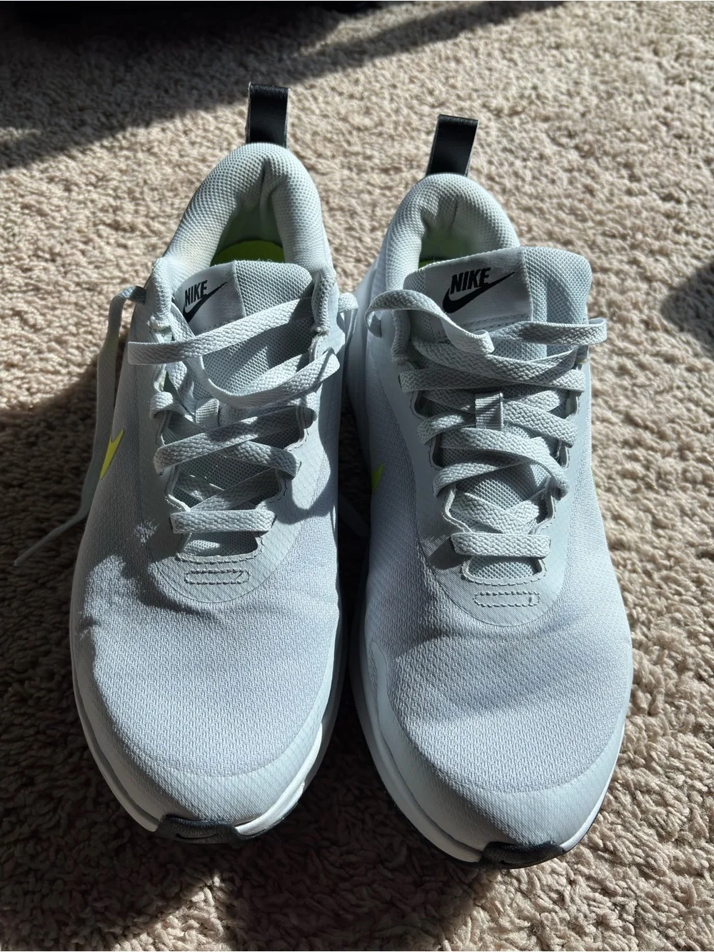 Nike Men’s Light Grey Running Shoes with Neon Yellow Swoosh